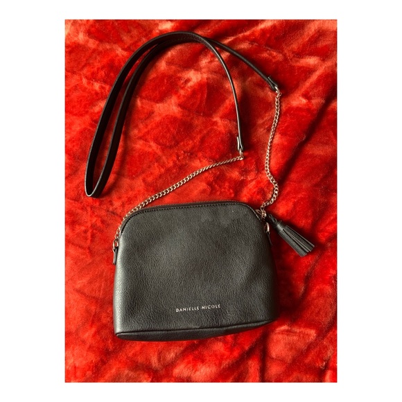 Glam Danielle Nicole Leather Purse Geometric Style - Picture 2 of 2